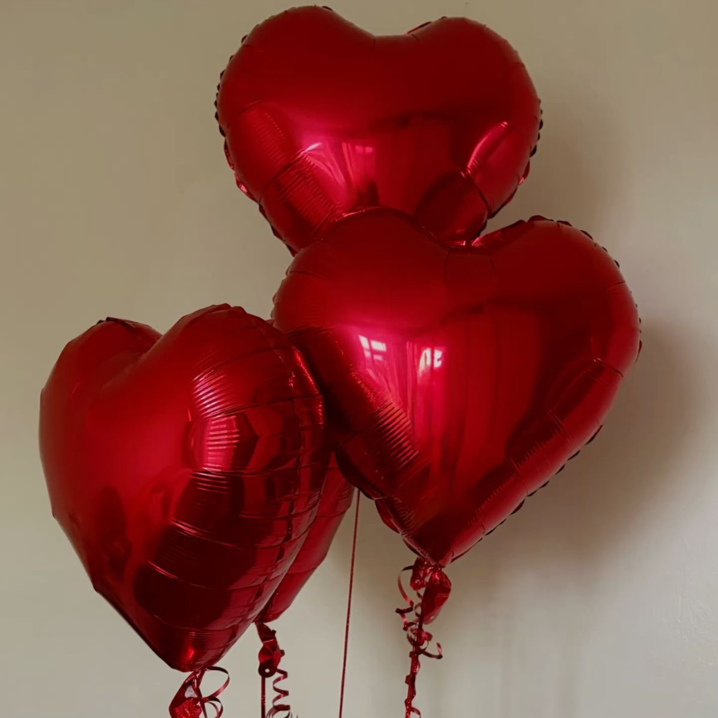 Ballon Coeur rouge gonflé à l'hélium